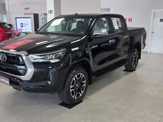 TOYOTA-HILUX-2.8 D-4D TURBO DIESEL CD SRX 4X4 AUTOMÁTICO TOYOTA-HILUX-2026
