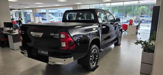 TOYOTA-HILUX-2026