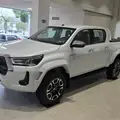 TOYOTA HILUX 2.8 D-4D TURBO DIESEL CD SRX PLUS 4X4 AUTOMÁTICO TOYOTA HILUX 2.8 D-4D TURBO DIESEL CD SRX PLUS 4X4 AUTOMÁTICO