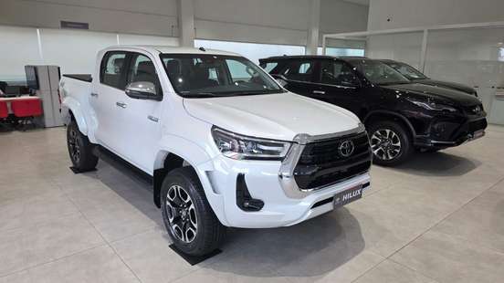 TOYOTA-HILUX-2026