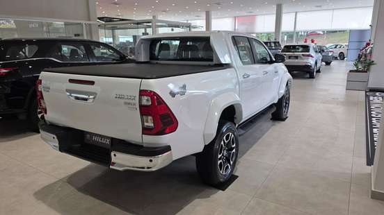 TOYOTA-HILUX-2026