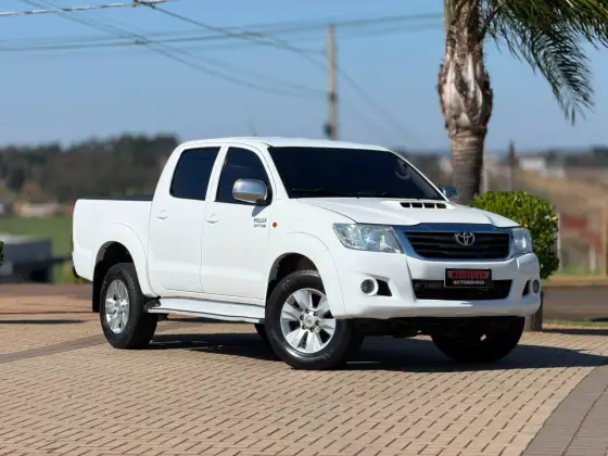 TOYOTA HILUX 3.0 STD 4X4 CD 16V TURBO INTERCOOLER DIESEL 4P MANUAL TOYOTA HILUX 3.0 STD 4X4 CD 16V TURBO INTERCOOLER DIESEL 4P MANUAL