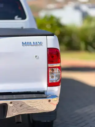 TOYOTA-HILUX-2013