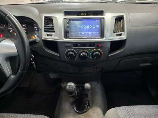 TOYOTA-HILUX-2013