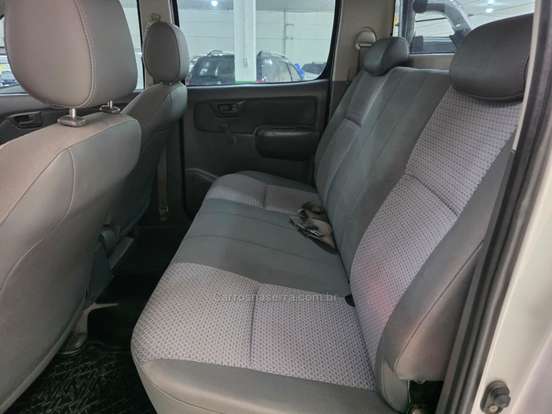 TOYOTA-HILUX-2013