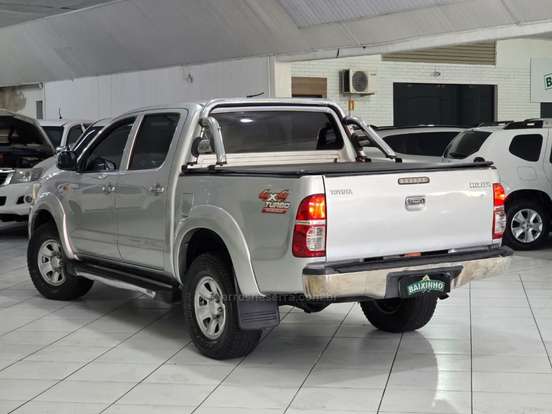 TOYOTA-HILUX-2013