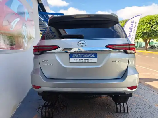 TOYOTA-HILUX SW4-2021