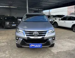 TOYOTA HILUX SW4 2.8 SRX 4X4 7 LUGARES 16V TURBO INTERCOOLER DIESEL 4P AUTOMÁTICO TOYOTA HILUX SW4 2.8 SRX 4X4 7 LUGARES 16V TURBO INTERCOOLER DIESEL 4P AUTOMÁTICO