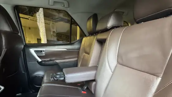 TOYOTA-HILUX SW4-2019