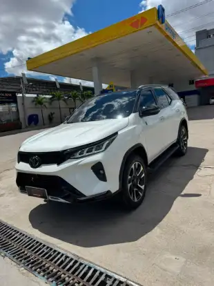 TOYOTA-HILUX SW4-2020