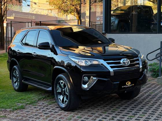 TOYOTA HILUX SW4 2.7 SRV 7 LUGARES 4X2 16V FLEX 4P AUTOMÁTICO