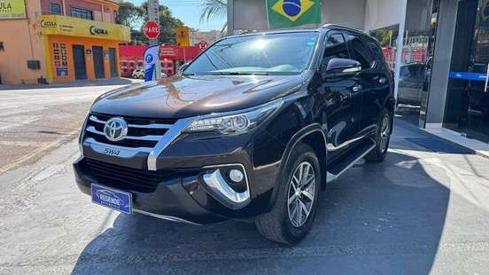TOYOTA-HILUX SW4-2.8 SRX 4X4 16V TURBO INTERCOOLER DIESEL 4P AUTOMÁTICO TOYOTA-HILUX SW4-2016
