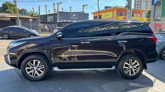 TOYOTA-HILUX SW4-2.8 SRX 4X4 16V TURBO INTERCOOLER DIESEL 4P AUTOMÁTICO TOYOTA-HILUX SW4-2016