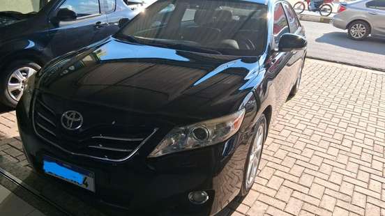 TOYOTA-CAMRY-2010