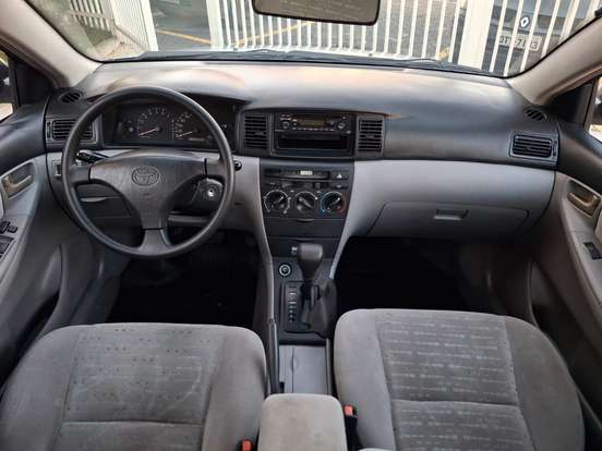TOYOTA-COROLLA-1.6 XLI 16V GASOLINA 4P AUTOMÁTICO TOYOTA-COROLLA-2004