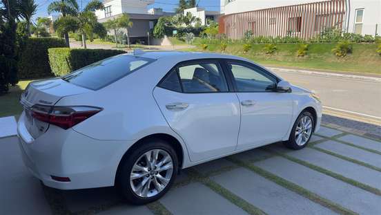 TOYOTA-COROLLA-2017