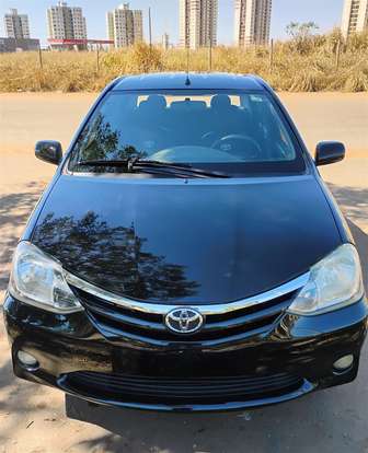 TOYOTA-ETIOS-2013