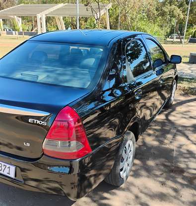 TOYOTA-ETIOS-2013