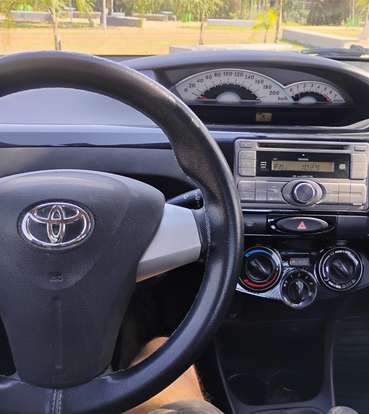 TOYOTA-ETIOS-2013