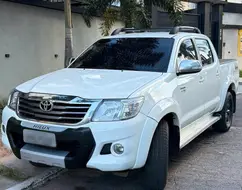 TOYOTA HILUX 2.7 SRV 4X4 CD 16V FLEX 4P AUTOMÁTICO TOYOTA HILUX 2.7 SRV 4X4 CD 16V FLEX 4P AUTOMÁTICO