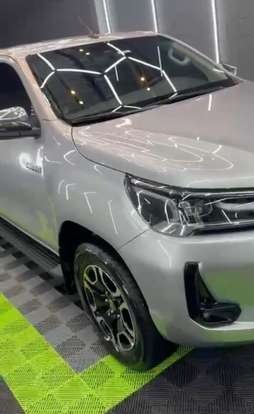 TOYOTA-HILUX-2025