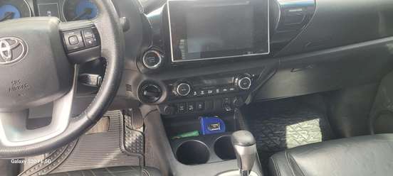 TOYOTA-HILUX-2016