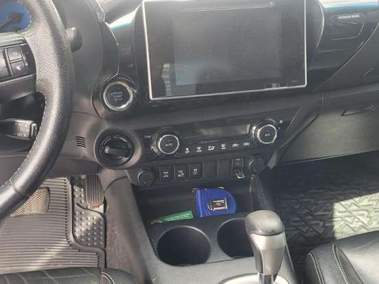 TOYOTA-HILUX-2.8 SRX 4X4 CD 16V DIESEL 4P AUTOMÁTICO TOYOTA-HILUX-2016