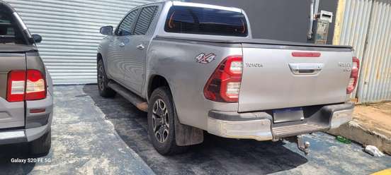 TOYOTA-HILUX-2016