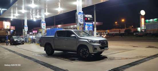 TOYOTA-HILUX-2016