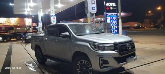 TOYOTA-HILUX-2016
