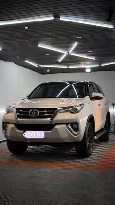TOYOTA HILUX SW4 2.8 SRX 4X4 16V TURBO INTERCOOLER DIESEL 4P AUTOMÁTICO