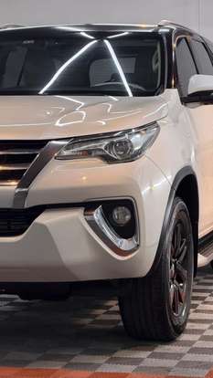 TOYOTA-HILUX SW4-2016