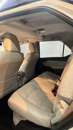TOYOTA-HILUX SW4-2016