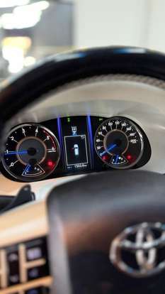 TOYOTA-HILUX SW4-2016