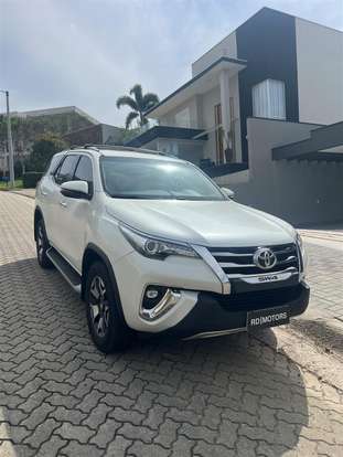 TOYOTA-HILUX SW4-2019