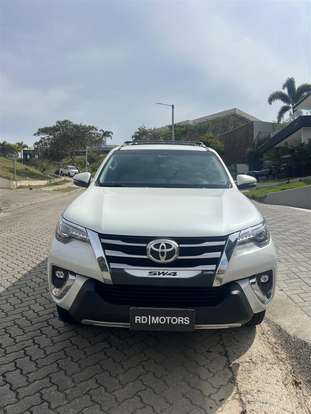 TOYOTA-HILUX SW4-2019