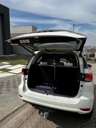 TOYOTA-HILUX SW4-2019