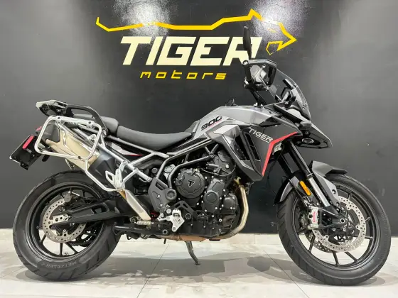 TRIUMPH TIGER 900 GT PRO TRIUMPH TIGER 900 GT PRO