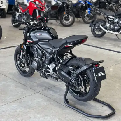 TRIUMPH-TRIDENT 660-2025