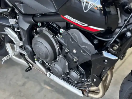 TRIUMPH-TRIDENT 660 TRIUMPH-TRIDENT 660-2025
