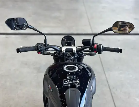 TRIUMPH-TRIDENT 660-2025