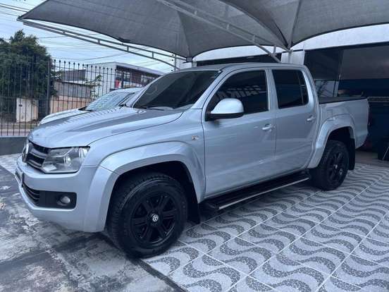 VOLKSWAGEN-AMAROK-2015