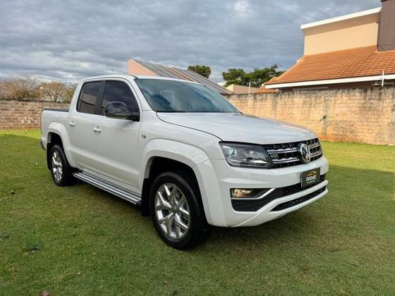 VOLKSWAGEN AMAROK 3.0 V6 TDI DIESEL COMFORTLINE CD 4MOTION AUTOMÁTICO