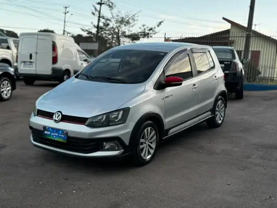 VOLKSWAGEN FOX 1.6 MI ROCK IN RIO 8V FLEX 4P MANUAL VOLKSWAGEN FOX 1.6 MI ROCK IN RIO 8V FLEX 4P MANUAL