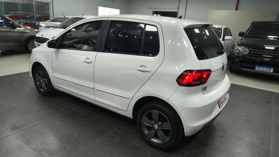 VOLKSWAGEN-FOX-1.6 MSI TOTAL FLEX CONNECT 4P MANUAL VOLKSWAGEN-FOX-2018