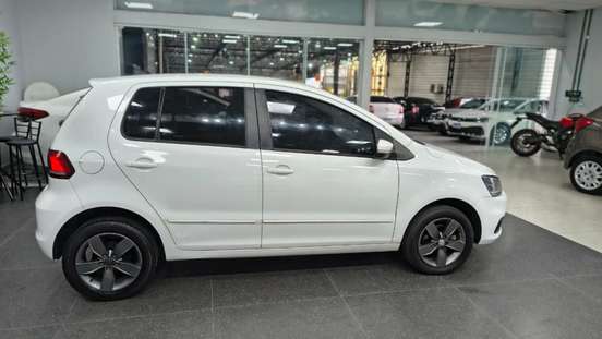 VOLKSWAGEN-FOX-2018