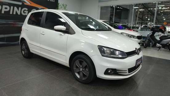 VOLKSWAGEN-FOX-1.6 MSI TOTAL FLEX CONNECT 4P MANUAL VOLKSWAGEN-FOX-2018