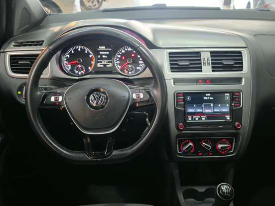 VOLKSWAGEN-FOX-1.6 MSI TOTAL FLEX XTREME 4P MANUAL VOLKSWAGEN-FOX-2021