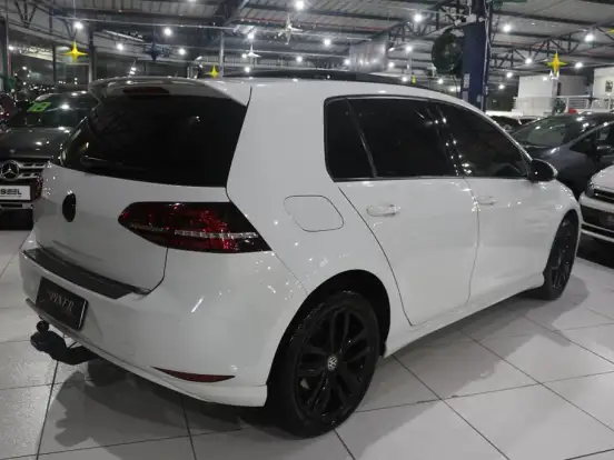 VOLKSWAGEN-GOLF-1.4 TSI HIGHLINE 16V GASOLINA 4P AUTOMÁTICO VOLKSWAGEN-GOLF-2013