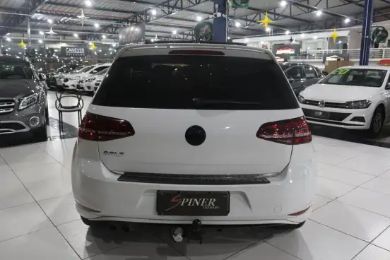VOLKSWAGEN-GOLF-1.4 TSI HIGHLINE 16V GASOLINA 4P AUTOMÁTICO VOLKSWAGEN-GOLF-2013